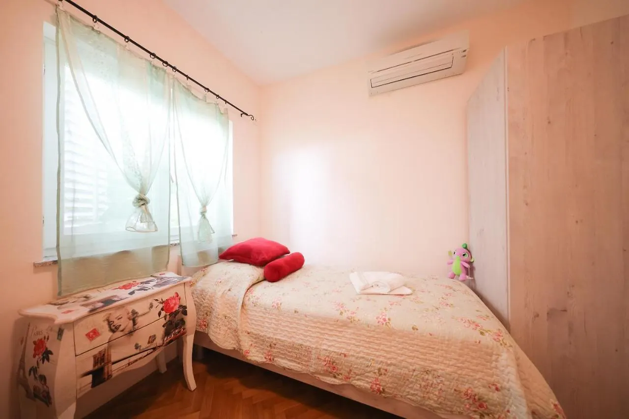 Διαμέρισμα Villa Ana Petrcane