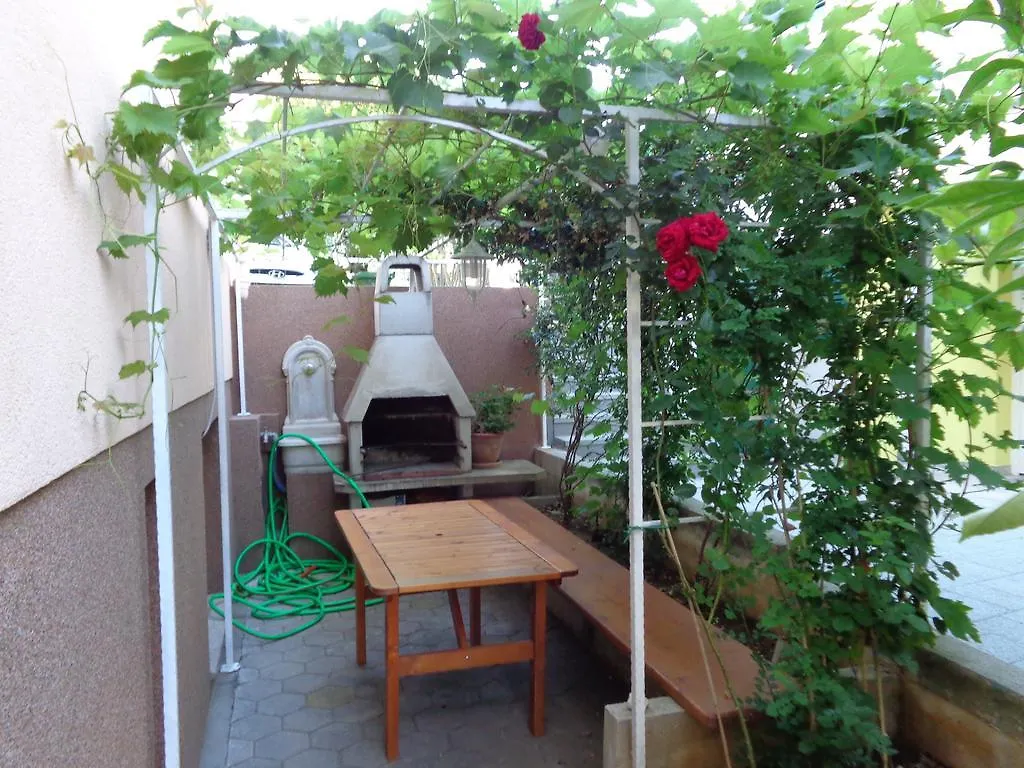 Διαμέρισμα Villa Ana Petrcane